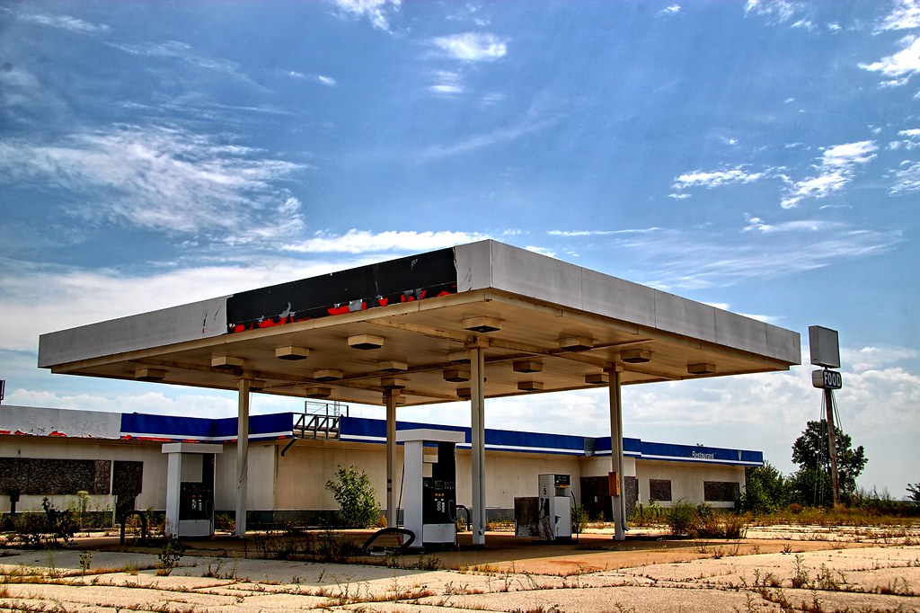 Abandoned Gas Station in Oakwood Illinois Raymond Cunningham Flickr