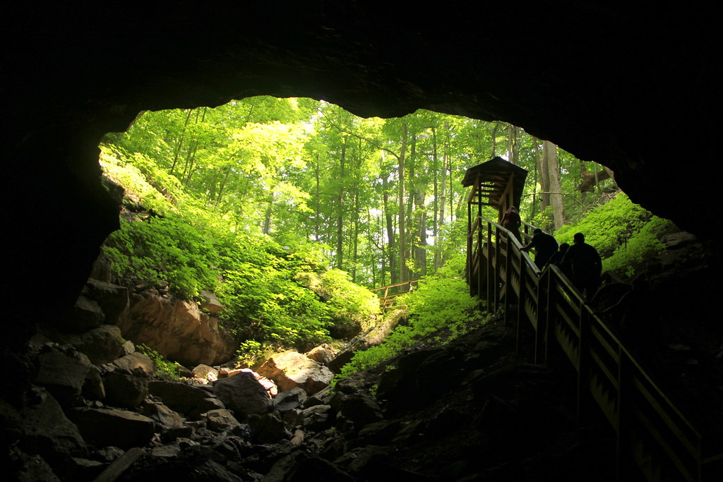 Organ Cave Cave Entrance/Exit Organ Cave is a large and … Flickr