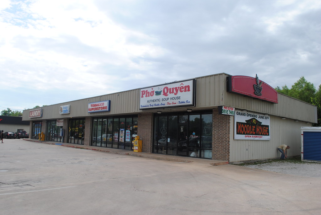 Restaurant news Marley's Pizzeria, Noodle House, and Bobo's Ribbon Ice