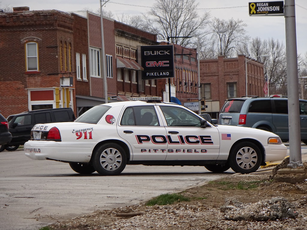 Pittsfield Police Ford Crown Victoria Pittsfield, IL Caleb Owen Flickr