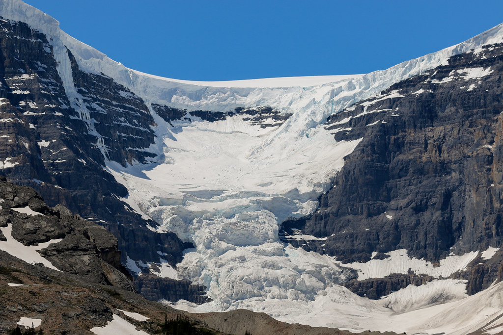 Snow Dome Snow Dome, as seen from the Athabasca Glacier JvL Flickr