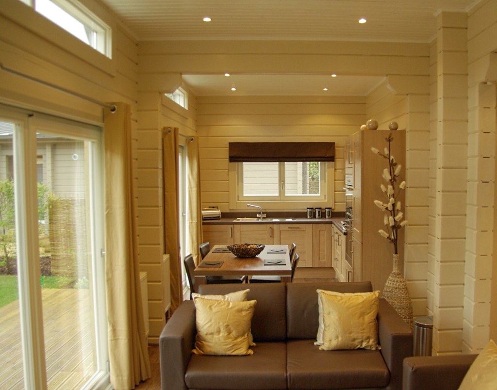 Interieur foto van een houten huis (houtstapelbouw) Flickr