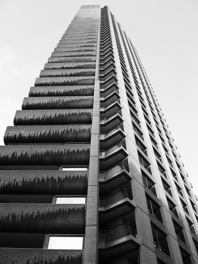 Shakespeare Tower, Barbican Estate Built in 1976 this is o… Flickr