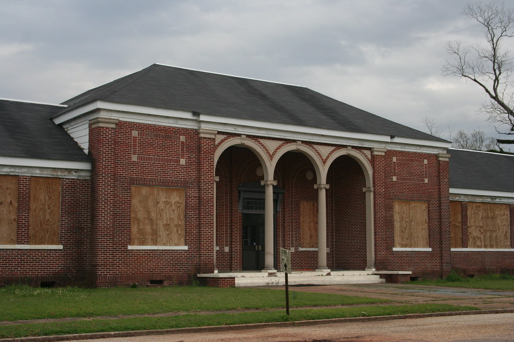 Evergreen, AL Old Evergreen City School. historybydesign Flickr