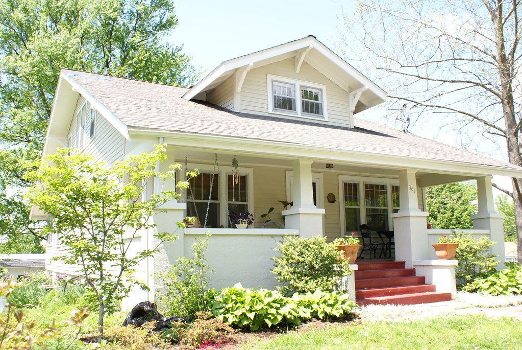 Jasper St. Home Craftsmanstyle house, front angle view. pat York