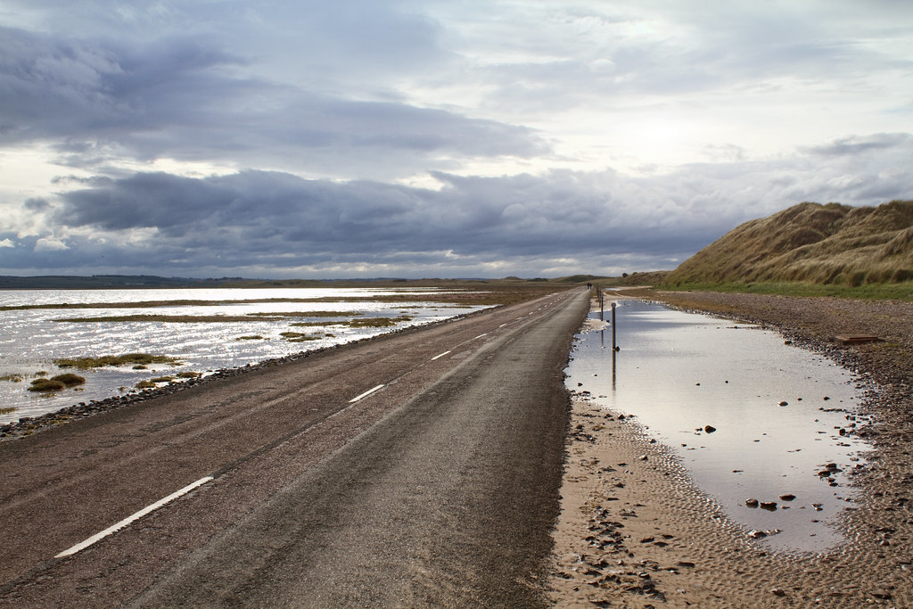 Causeway Road making its way off to the Northumbrian ma… Flickr