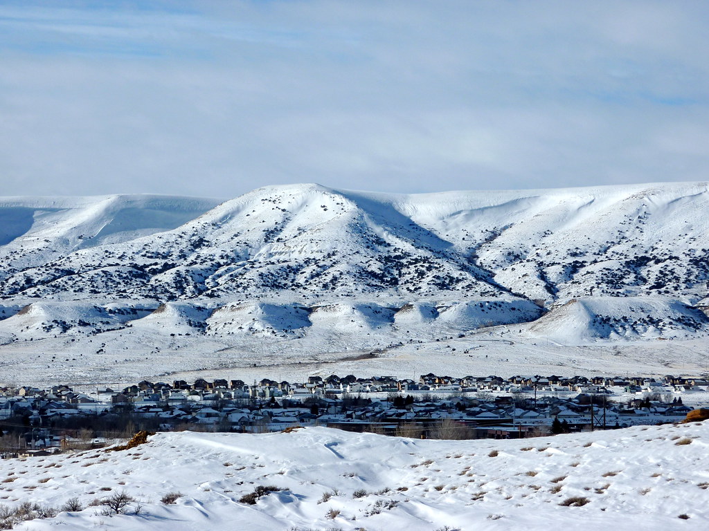 White Mountain Homes Winter in Rock Springs, Wyoming. carfull