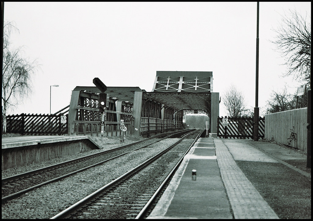 Althorpe Station & Keadby Bridge Althorpe Railway Station,… Flickr