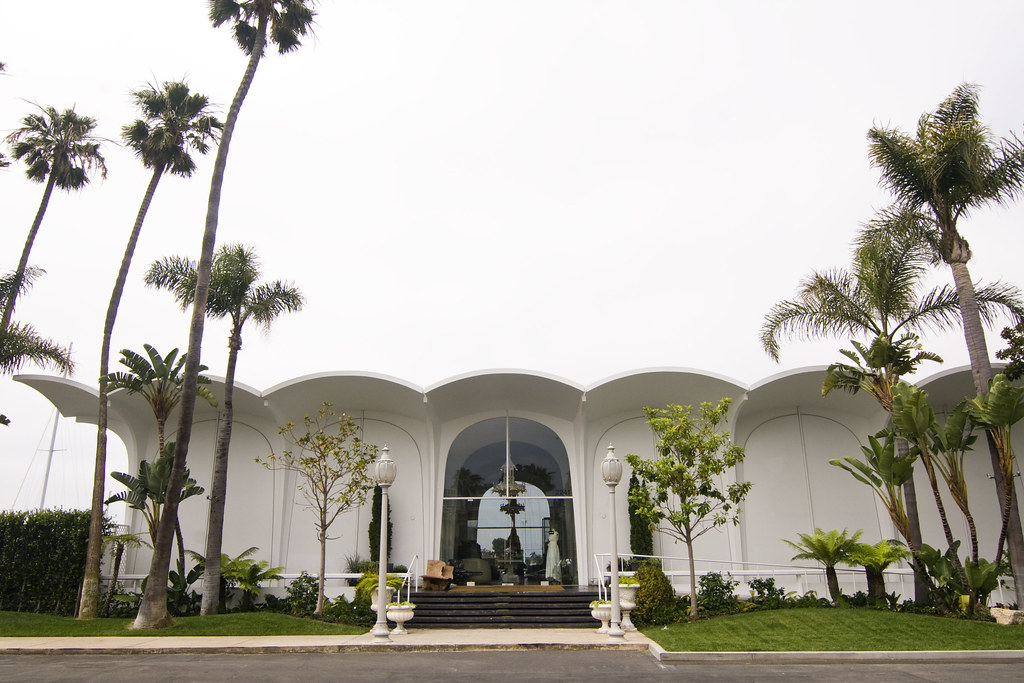 IMG_5234 Clothing store, Huntington Beach, CA Jillian Northrup Flickr