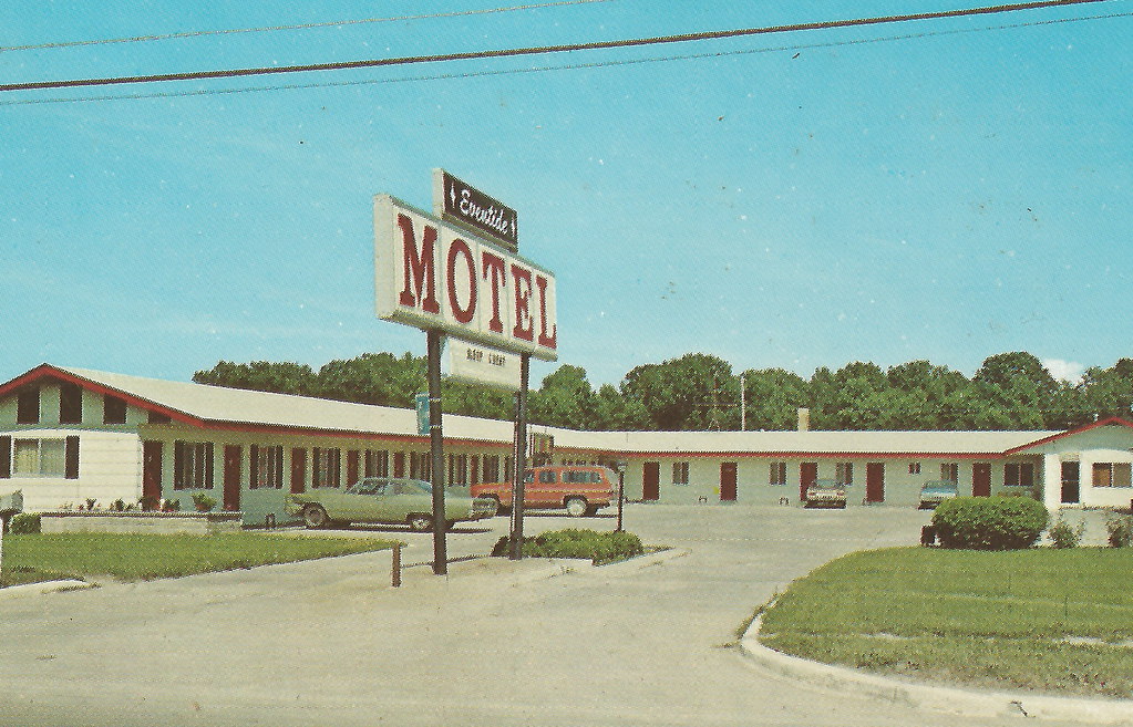 CEN Bay City MI Circa 1970 Roadside Motel The Eventide Mot… Flickr