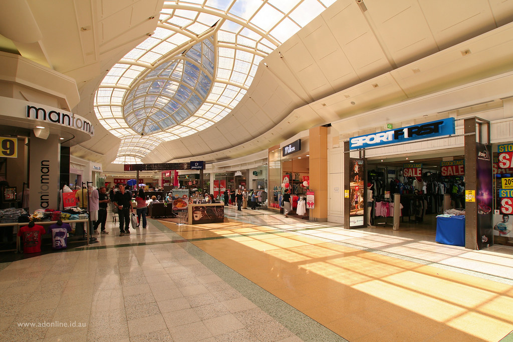 Epping Plaza The interior of Epping Plaza Shopping Centre … Flickr