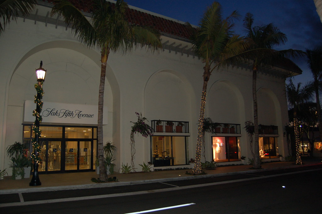 Saks Fifth Avenue in Palm Beach Be sure to read The Purple… Flickr