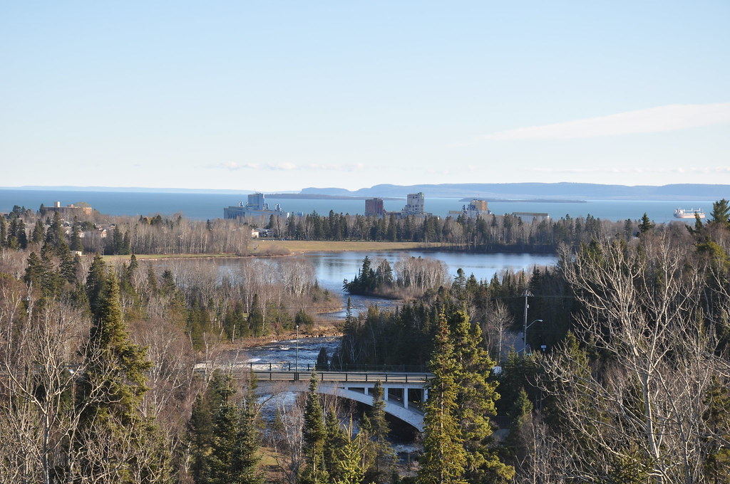 Boulevard Lake Thunder Bay Looking down from the bluffs Flickr