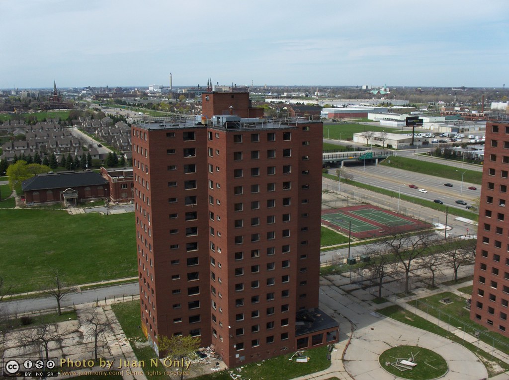 BrewsterDouglass Housing Projects [A6302521] This photo … Flickr