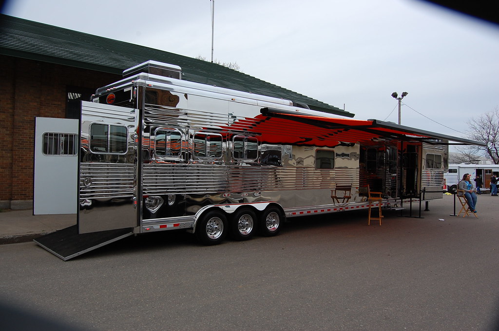 Sundowner 53.5 ft Luxury Liner horse trailer Steve H Flickr