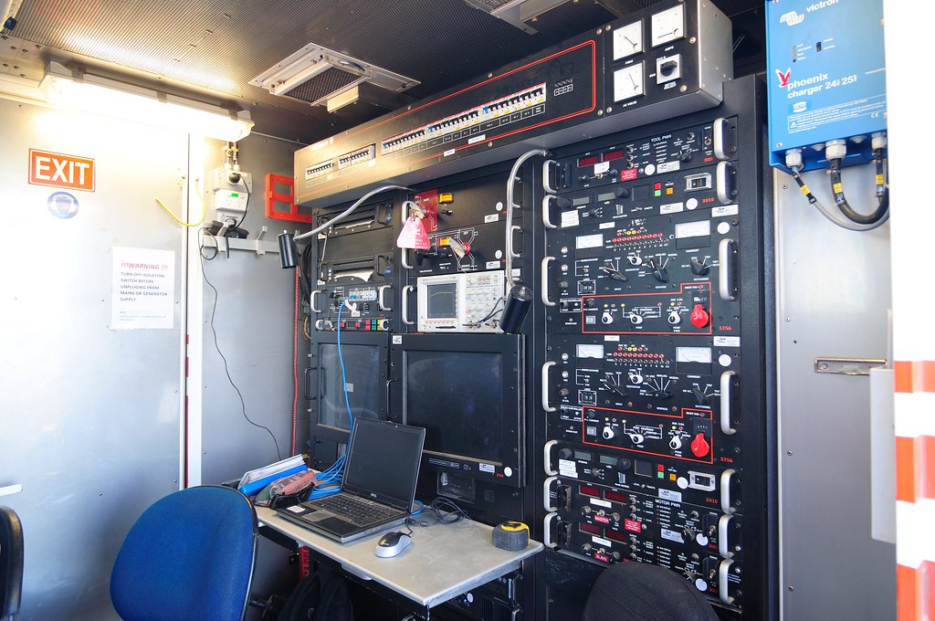 Wireline unit control panel Baker Hughes wireline unit at … Flickr