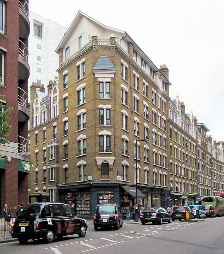 How tall is a tall building? Charing Cross Road 31 May 201… Flickr