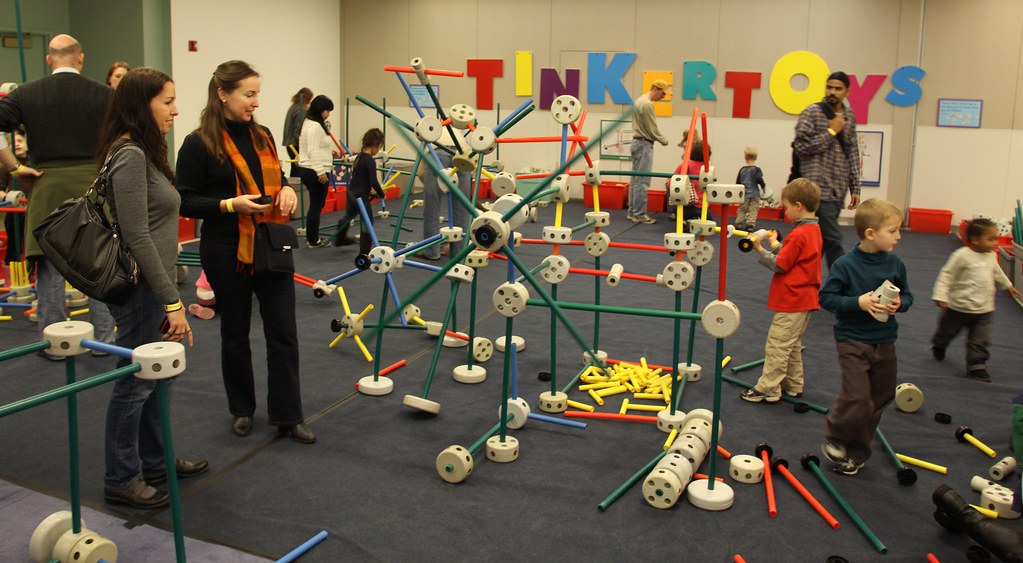 Giant TinkerToys 200 ©Franklin Institute/ Darryl W Moran P… The