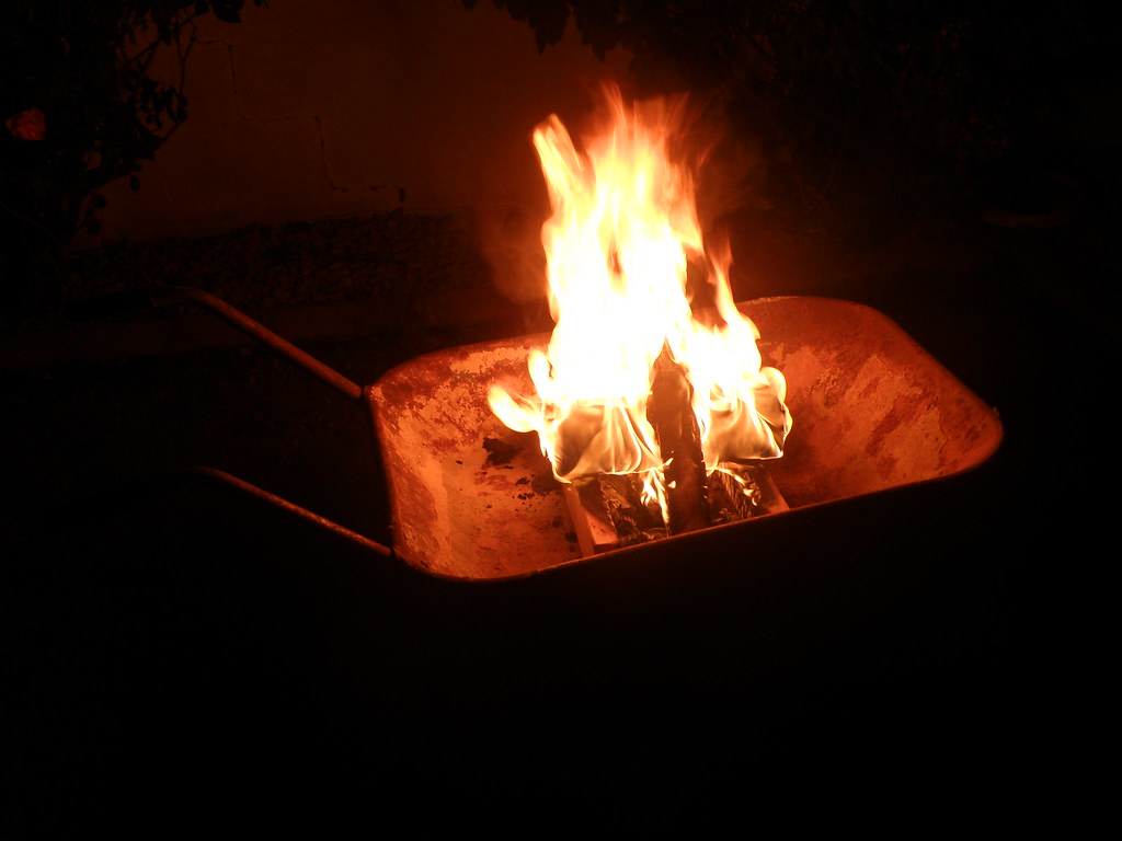 Wheelbarrow Fire Pit Kevin Bondelli Flickr