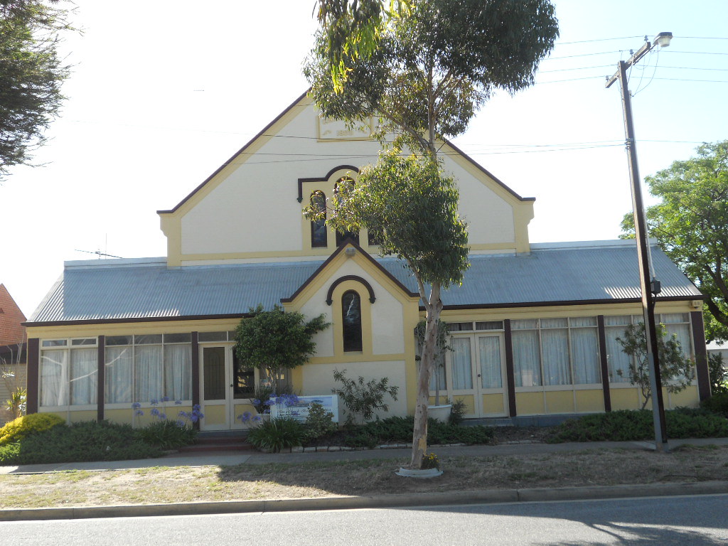 Church > Bed and Breakfast Michael Coghlan Flickr
