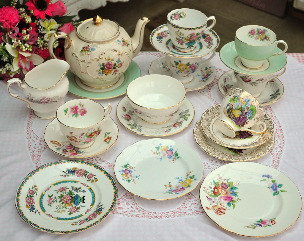 Mixed Vintage China Tea Set with Floral Teapot Lovely mixe… Flickr