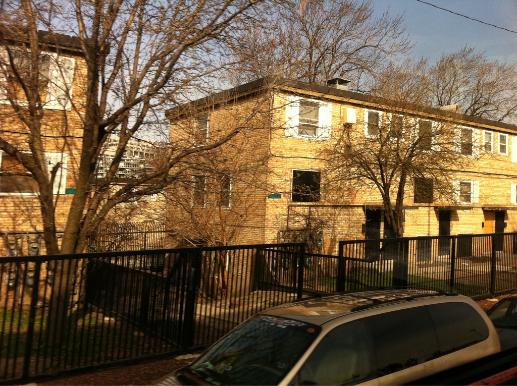 Cabrini Green row houses still standing despite a ton of t… Flickr