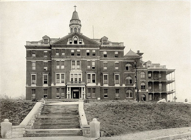 St. Vincent's Hospital, Birmingham, Alabama, 27th Street a… Flickr