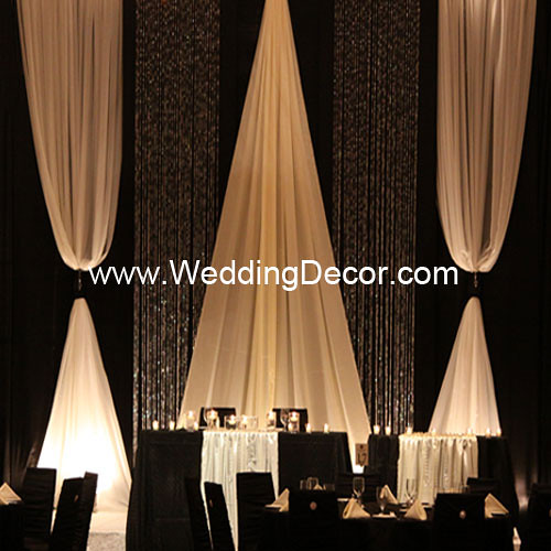 Wedding Backdrop Black & Ivory A black and ivory wedding… Flickr