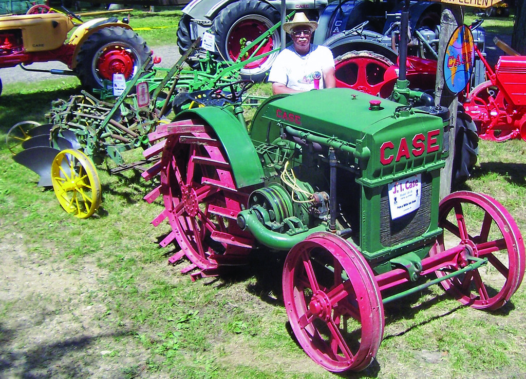 Case 1919 and Grand Detour Plow Chad Schmidt Flickr