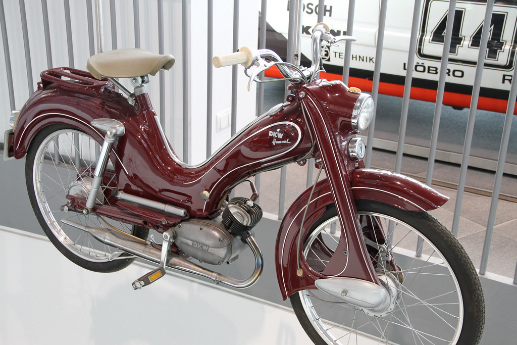 DKW Hummel Luxus EinzylinderZweitaktmotor, 1,35 PS bei 44… Flickr
