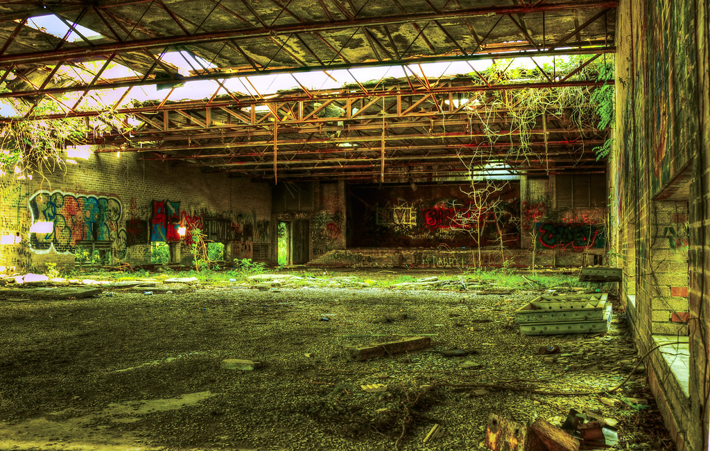 Cafetorium Ellerbe Road School saved money by having a dua… Flickr