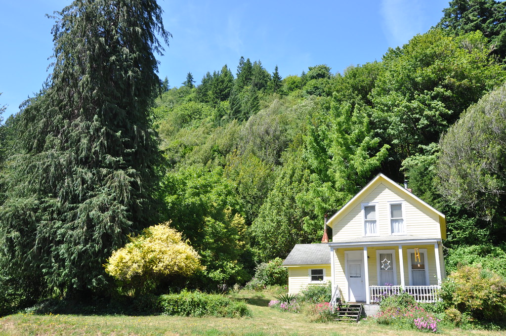 Old Farmhouse Scottsburg Oregon July 2010 Koocheekoo Flickr