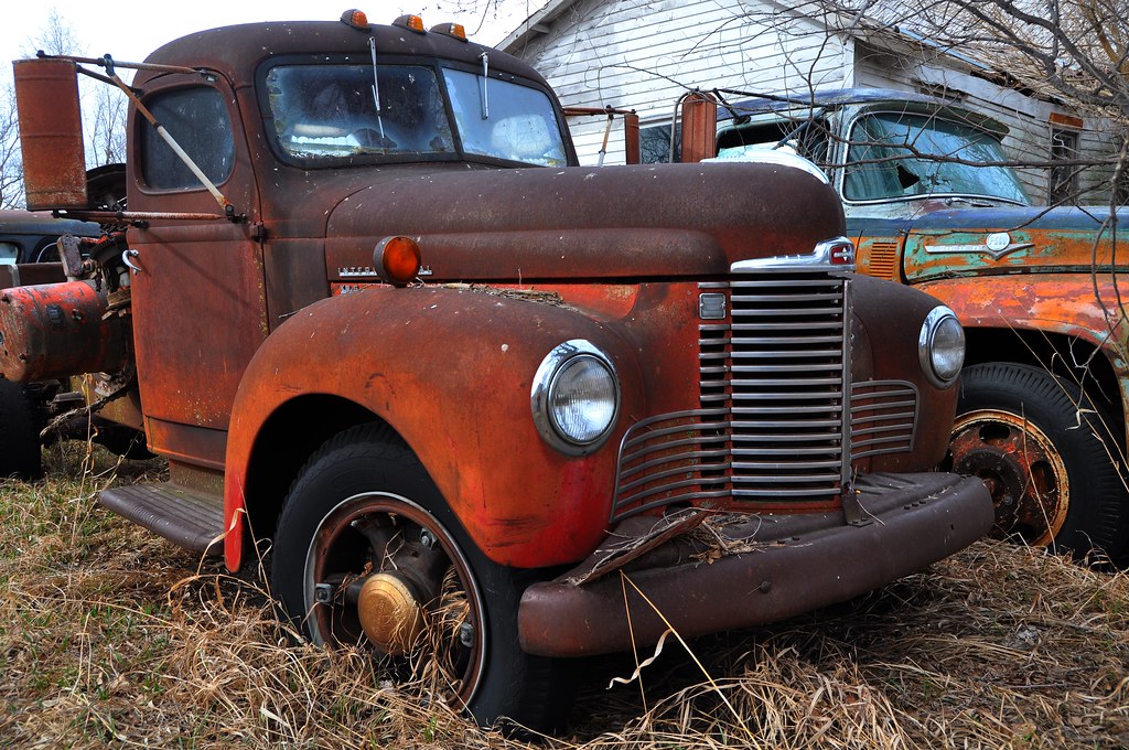 International Harvester truck...possibly early 40's? Flickr