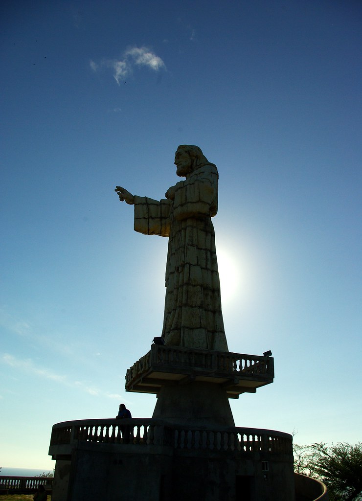 Jesus statue This statue oversees San Juan del Sur bay sou… Flickr