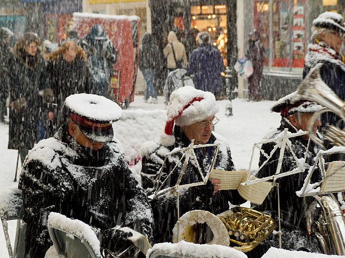 Salvation Army brass band playing carols in the Christmas … Flickr