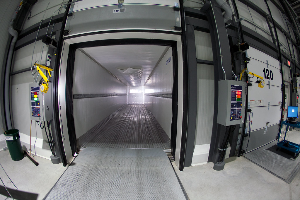 Balzac Fresh Food Distribution Center Dock Doors Flickr