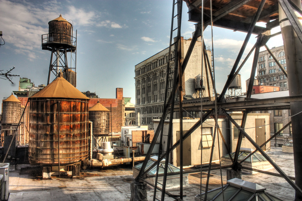 water towers typical of new york city rooftops are these w… Flickr