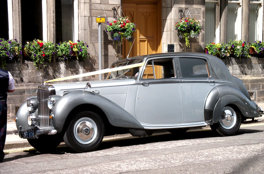 BENTLEY Classic Saloon1951 OFF 676 Spotted outside Perth … Flickr
