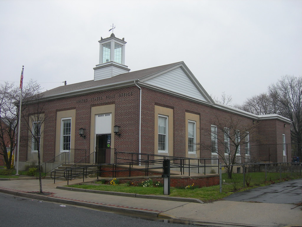 Penns Grove, New Jersey 08069 Constructed in 1940. New Dea… Flickr