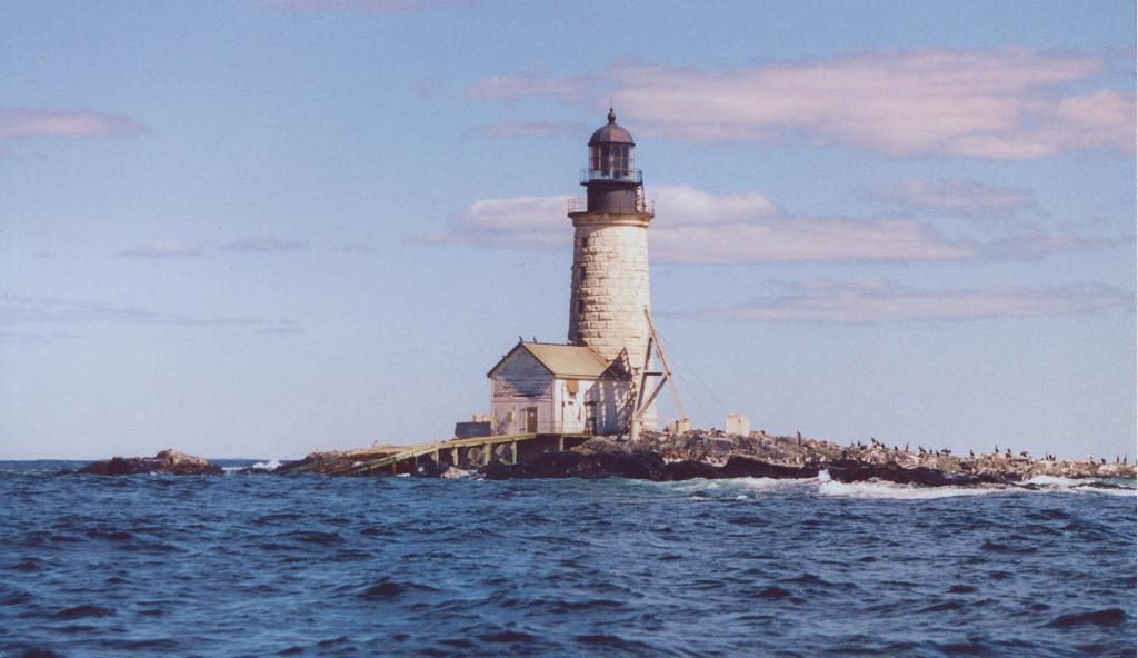 Halfway Rock Lighthouse, Maine Located halfway between Cap… Flickr