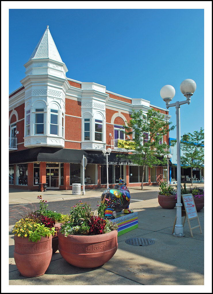 Downtown St. Joseph, Michigan This beautiful old Victorian… Flickr