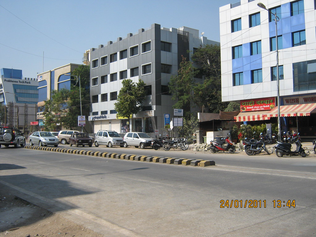 Prabhavi Tech Park and commercial complexes on Baner Road,… Flickr