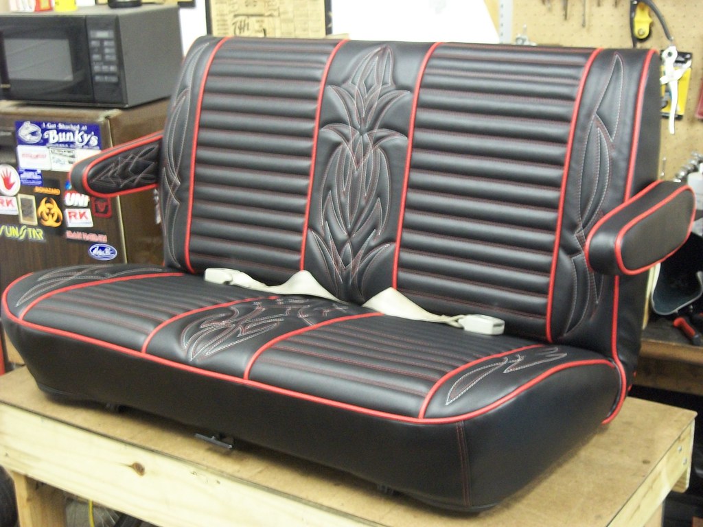 Hot rod seat in black and red. Red and white pinstripe sti… Flickr