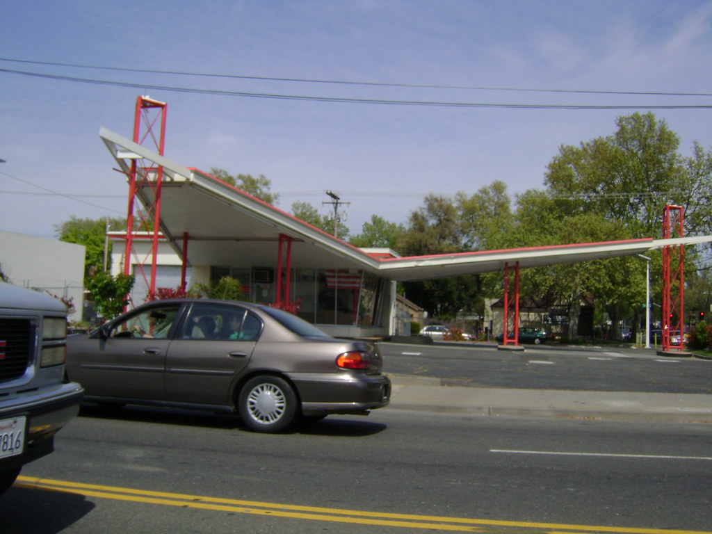 Old Phillips 66 Gas Station Sacramento Caught this at a … Flickr