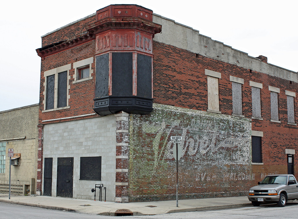 Danville IL East Downtown (12 of 14) A building on the s… Flickr