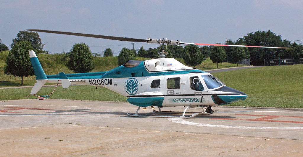 Carolinas Medical Center Bell 230 Helicopter Carolinas Med… Flickr
