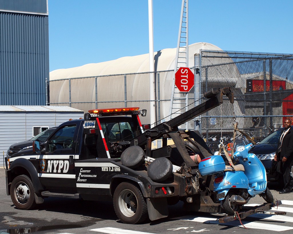 NYPD Tow Truck, West Side Highway, New York City NYPD Viol… Flickr