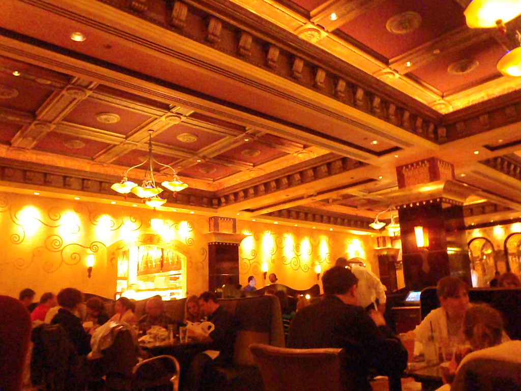 Chicago, IL Grand Lux Cafe A place that a friend Flickr
