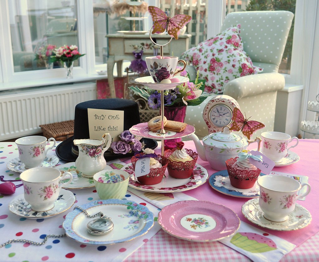 Mad Tea Party Vintage Mixed Tea Set A child's Mad Hatter's… Flickr