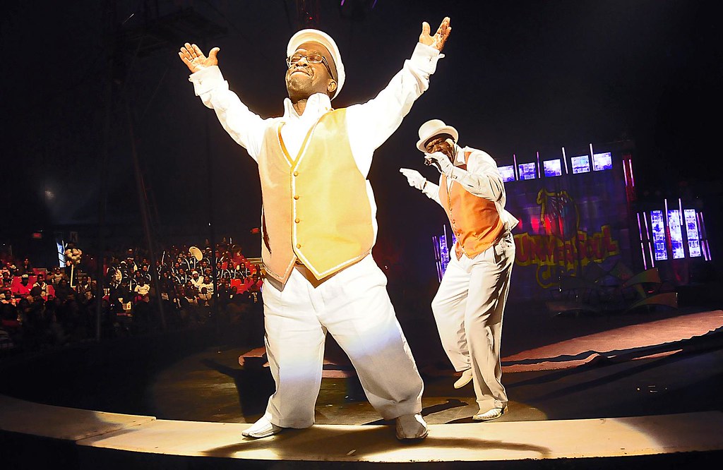 Universoul Circus at Turner Field Ringmaster Cecil "Shucke… Flickr